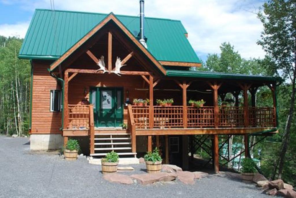 Auberge de la Rivière Matapédia - Matapédia River Lodge Routhierville Exterior foto
